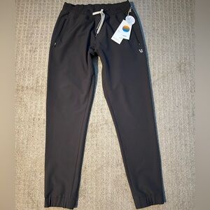 NEW mens Vuori transit jogger pants dark oregano green size small